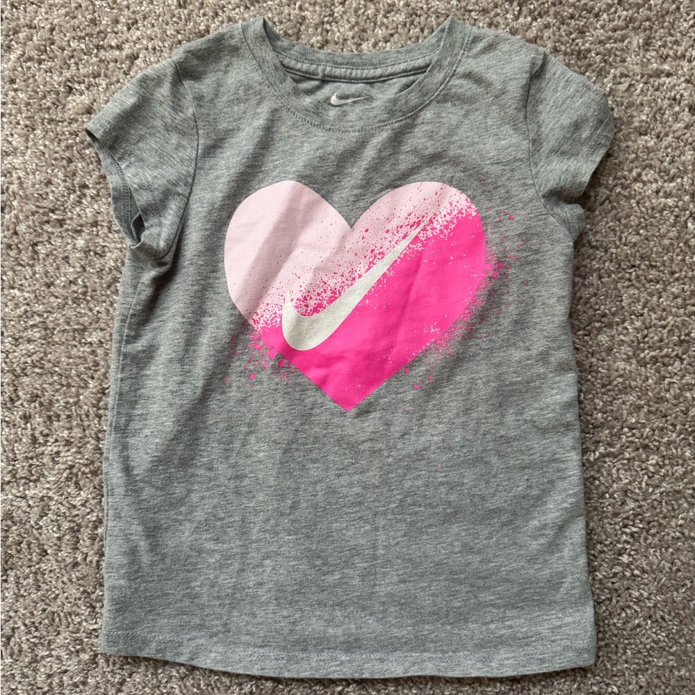 Nike Kids Gray Tee with Pink Heart Graphic